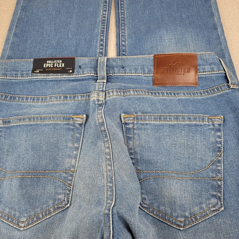**NWT** Hollister EPIC Flex‎ Medium Wash Slim Straight Jeans